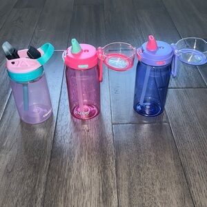 Bundle of Contigo and Zulu plastic straw sip cups